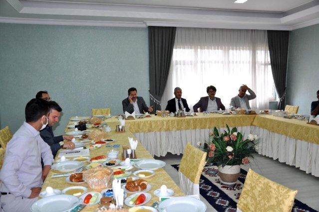 dsi bolge muduru baysal basinla bulustu 13517241 osd 1 1