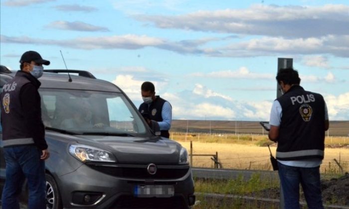 Kars’ta Tüm Yollarda güvenlik kontrolleri sürüyor