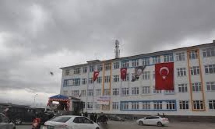 Kars’ta okulların açılacağı tarihi açıkladı