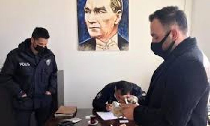 Selim’de Buldukları 25000. ₺ Sahibine Teslim Etti