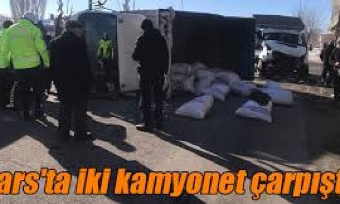 Kars’ta iki kamyonet çarpıştı