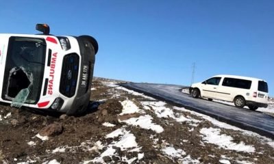 Kars’ta Ambulans Takla Attı
