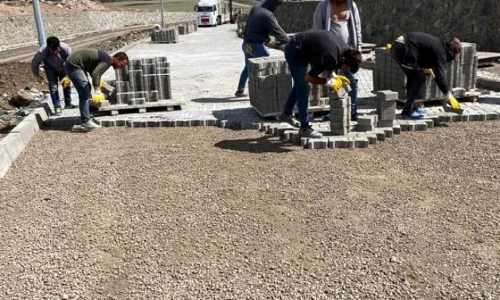Kars’ta, TDİ Besi Organize Sanayi Bölgesi’nde çalışmalar sürüyor