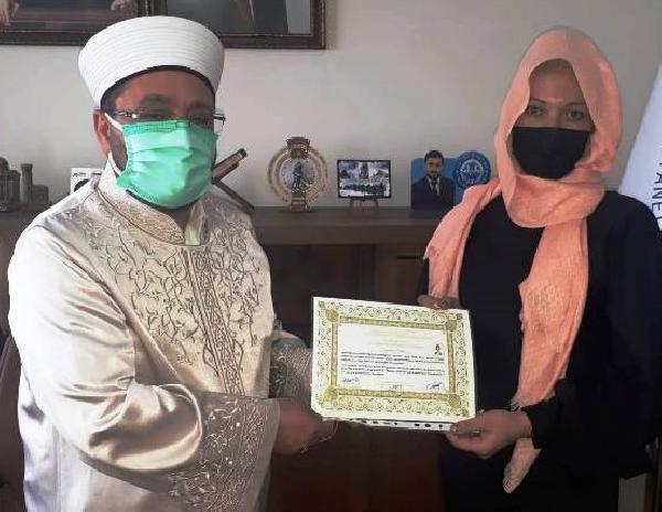 RUS TATİANA, İSLAM'I SEÇİP 'MERYEM' ADINI ALDI 1 rus tatiana islam i secip meryem adini aldi 14146724 o