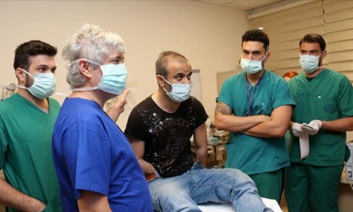 Türkiye’nin 5’inci çift kol Kars’lı Gence Yapıldı