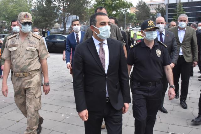 kars valisi oksuz kovid 19 da gevseme durumun 2 14173229 o