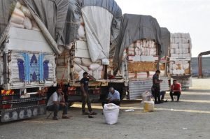Güneydoğulu Saman Satıcıları Kars’ta Çok Dertli