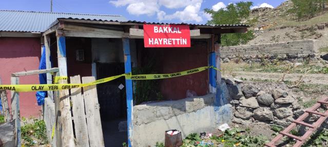 Kars'ın Selim ilçesinde Bağlı Koyunyordu Köyü Eski İsmi Berne Olan Köyde 81 yaşındaki kişi iş yerinde bıçaklanarak öldürüld