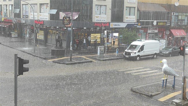 Kars'ta Sağanak ve Dolu! | Kars Haber 1 karsta cadde ve sokaklar gole dondu 11 3