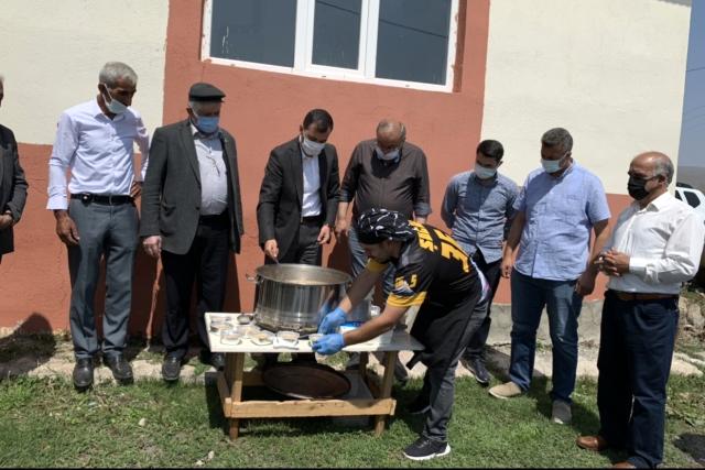 Sarıkamış'ta Aşure dağıtımı