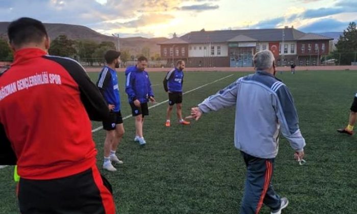 Kağızman Gençler Birliği Spor Hazırlıklarını Sürdürüyor