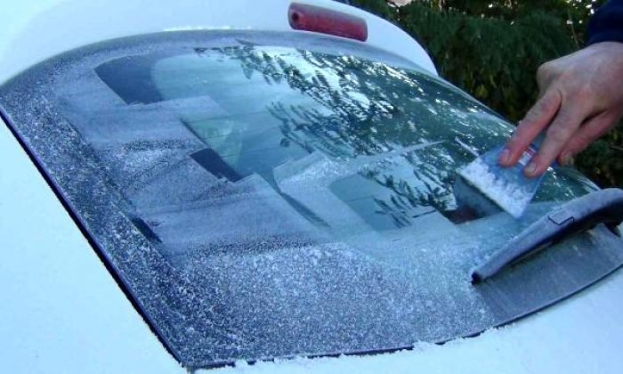 Kars Eksi 10’u Gördü Araçların Camları Dondu