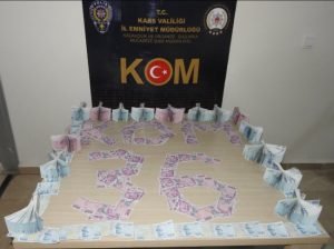 Kars polisi sahte para yakaladı!