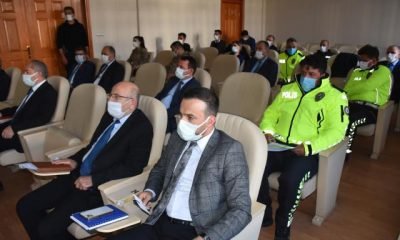 Kars’ta karla mücadelede tedbirlere ilişkin toplantı yapıldı