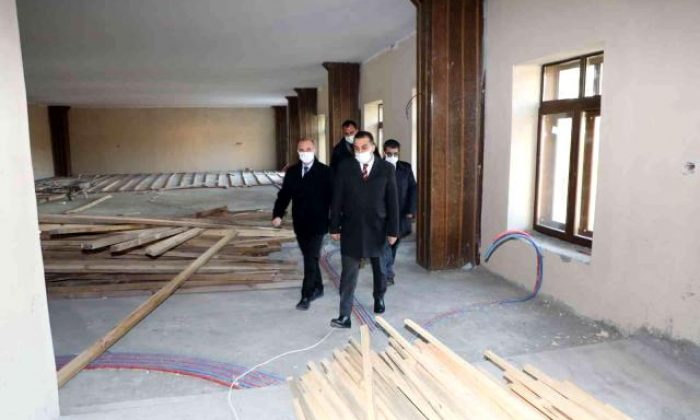 Kars’ta Polis Evi’nin Yapımı Sürüyor