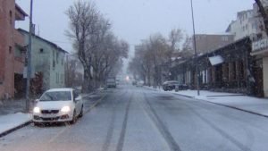 Kars'ta Güne Kar Yağışıyla Uyandı 1 Kars'ta Güne Kar Yağışıyla Uyandı