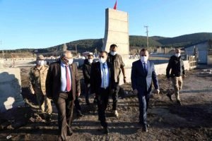 Sarıkamış Şehitliği'nde çevre düzenlemesi yapılıyor