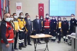Lazoğlu, Acil Sağlık Çalışanları Cansiperane Hizmet Veriyor 1 Kars