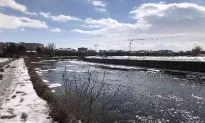 Kars Çayı’nın buzları çözülmeye başladı