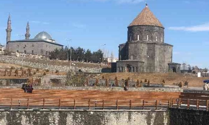 Kars’ta Bahar Havası Yaşanıyor