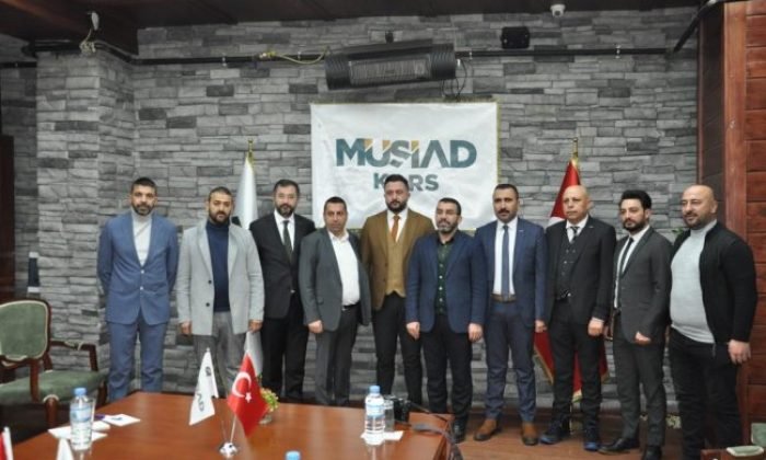 Kars MÜSİAD Başkanı Gürsoy, Yönetim Kurulu üyelerini tanıttı