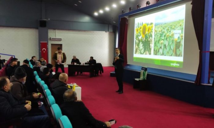 Selimde “Silajlık Mısır ve Ayçiçeği Yetiştiriciliği” Toplantısı