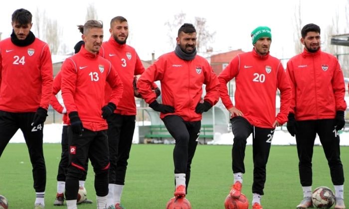 Kars 36 Spor Doğubayazıt maçı hazırlıklarını sürdürüyor