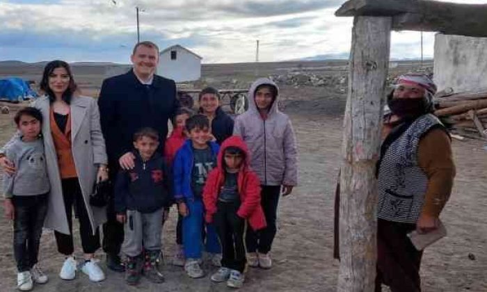 Kaymakam Yılmazer köylerde vatandaşlarla buluşuyor
