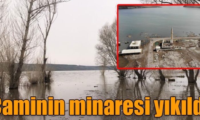Kars’ta sel suları Boğazköy camisinin minaresi yıktı