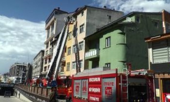 Otel odasından yükselen dumanlar paniğe yol açtı
