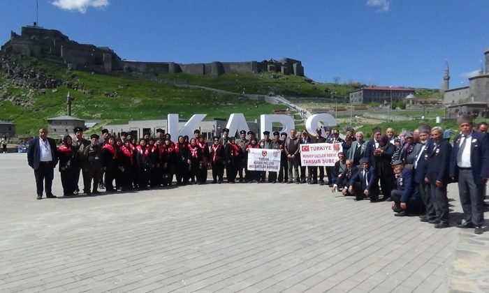 Tarsuslu gazilerden Kars’a ziyaret