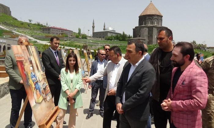 Kars’ta Güzel Sanatlar Sergisi’nin açılışı yapıldı