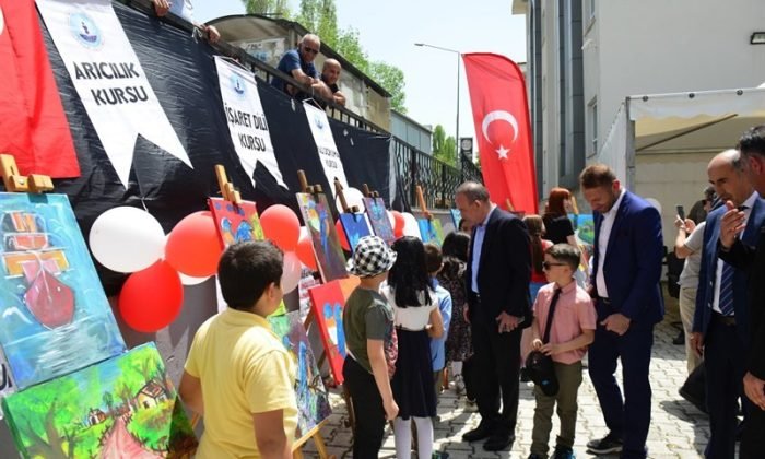Hayat Boyu Öğrenme Haftası Sergi Açılışı yapıldı