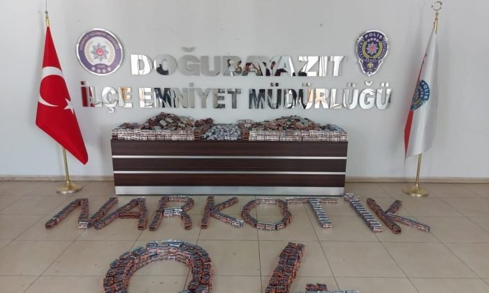 Ağrı’da 8 bin 620 kutu ‘Sentetik Ecza’ ele geçirildi