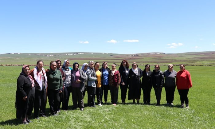 Kars’ta Tıbbi Aromatik Bitki Yetiştiriciliği kursu sona erdi