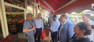 Milletvekili Arslan, Kars’ta vatandaşlarla buluştu 2 AW649907 05