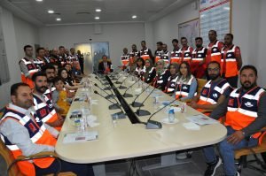 Kars’ta AFAD gönüllülerine sertifikaları verildi 1 AW653112 01