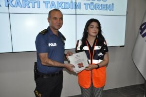 Kars’ta AFAD gönüllülerine sertifikaları verildi 4 AW653112 05