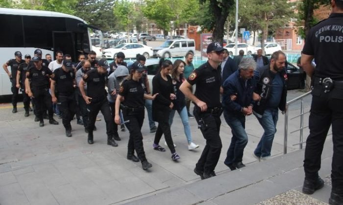 Erzurum’da ‘Torba Patlatma Operasyonu’nda 8 şüpheli tutuklandı