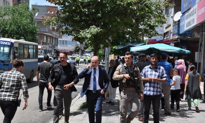 Kars’ta Silahlı ve Sopalı Kavga: 8 Yaralı
