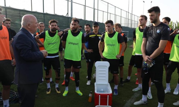 Başkan Sekmen, BB Erzurumspor antrenmanını izledi
