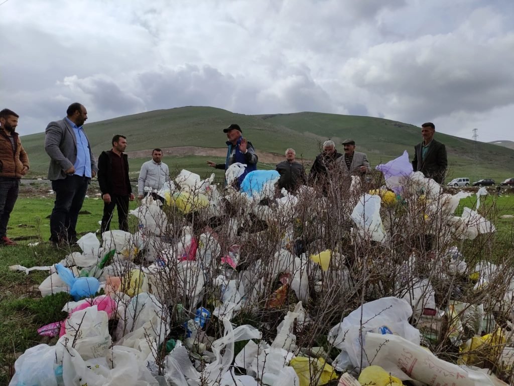 Köylülerin çöp isyanı: "Köy arazileri ilçe belediyelerinin çöplüğü mü" 3 AW670705 01