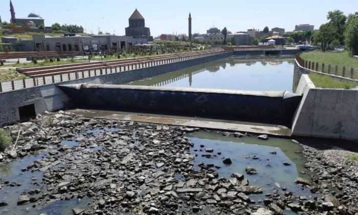 Kars Çayı’nın Temizliği Sürüyor | Kars Haber