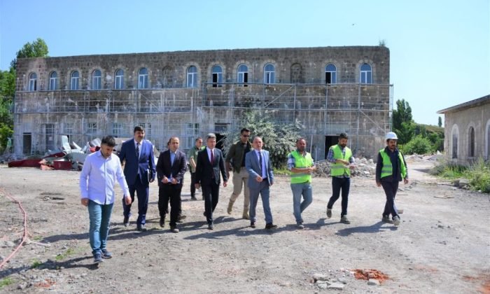 Ardahan’da Millet Bahçesi çalışmaları devam ediyor