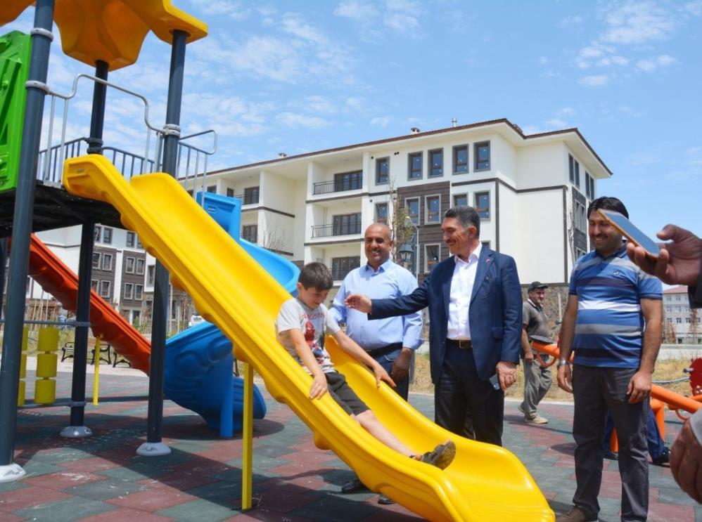 Milletvekili Çelebi: "300 konutun teslimine Ağustos ayı içinde başlanacak" 2 AW679179 02