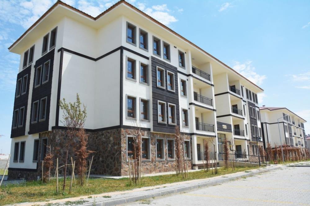 Milletvekili Çelebi: "300 konutun teslimine Ağustos ayı içinde başlanacak" 3 AW679179 03