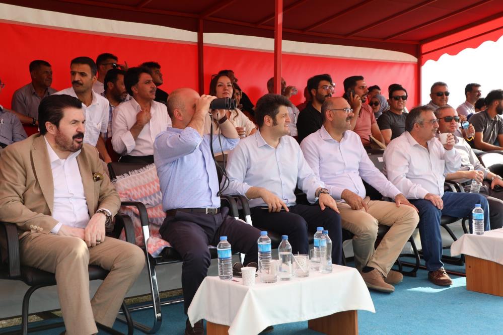 Ağrı'da Mahalli At Yarışları ve At Şenliği renkli görüntülere sahne oldu 7 AW679299 05