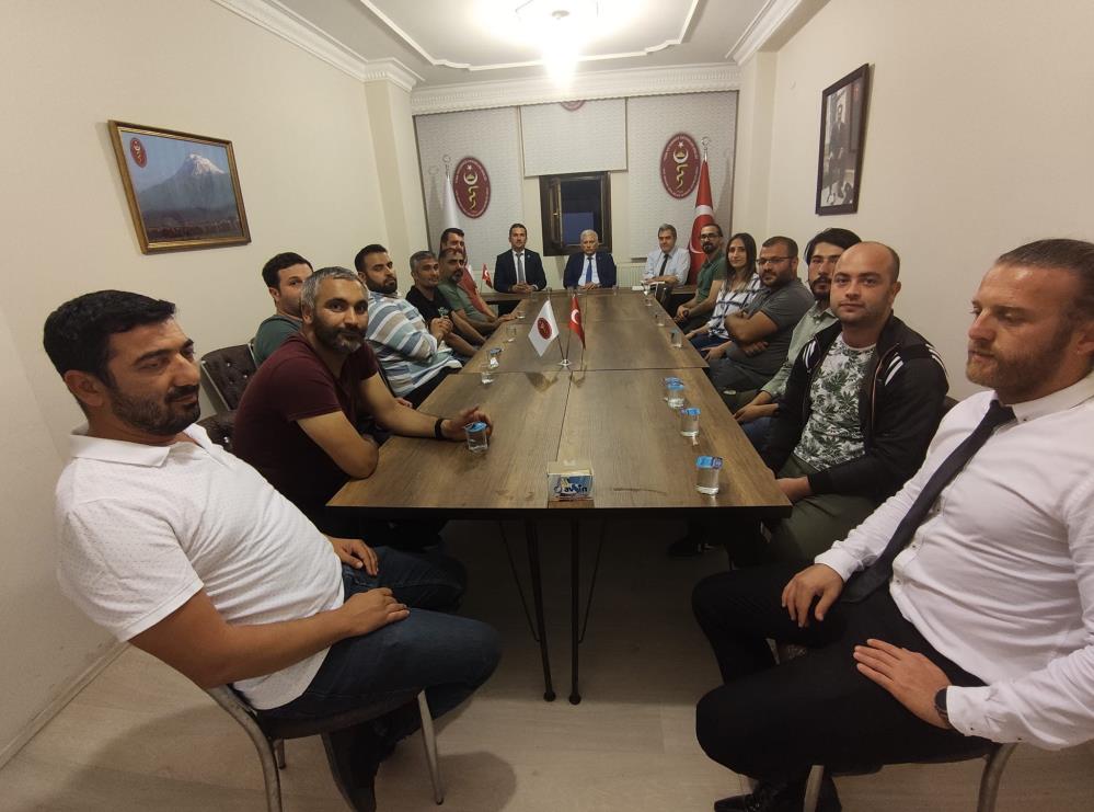 Eroğlu’ndan VHO’ya Ziyaret 1 AW683598 01