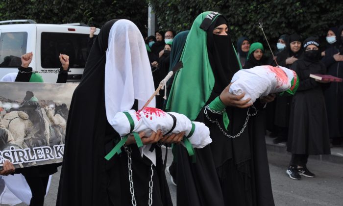 Kars’ta Kerbela şehitleri anıldı
