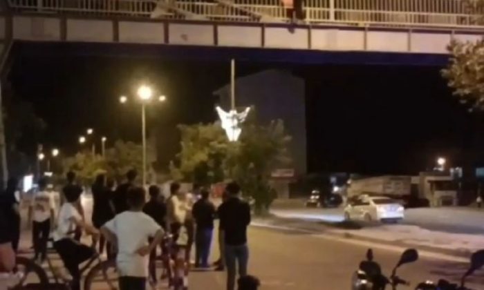 Iğdır’da üst geçitte intihar girişimi